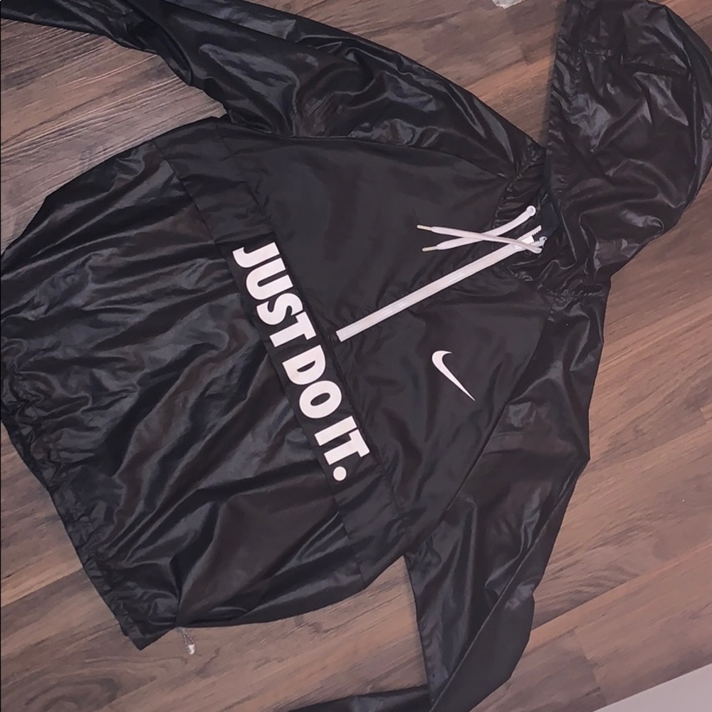 Black Nike Windbreaker